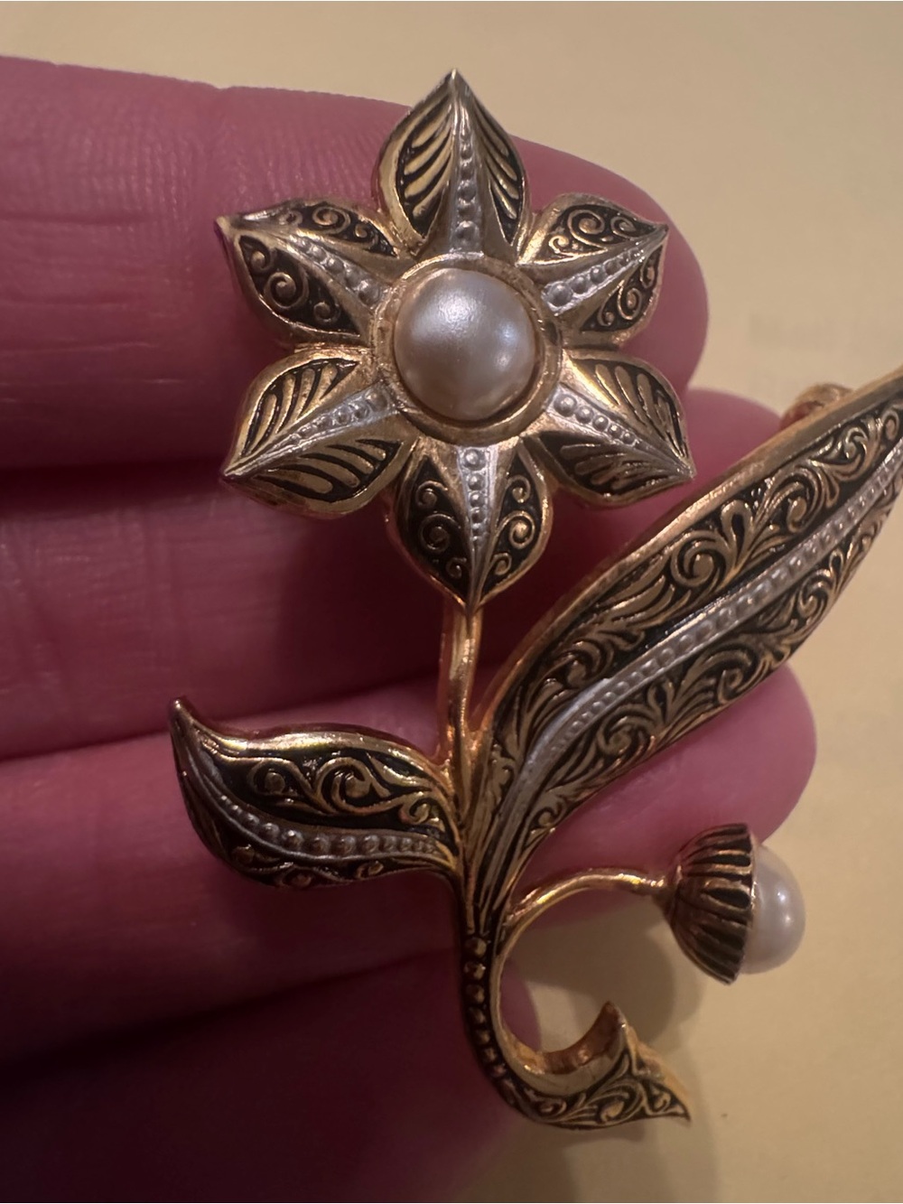 Gold-Tone Floral Pearl Brooch - Elegant Flower Pin